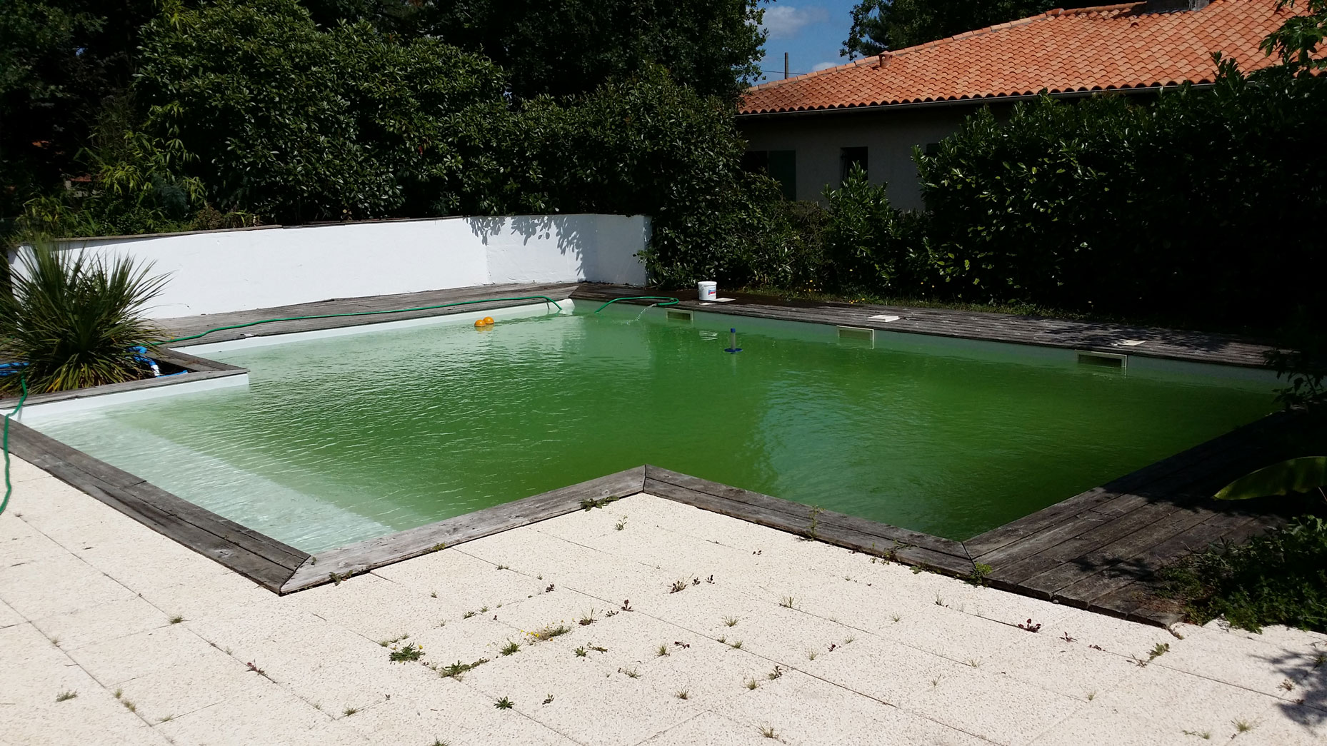 Éviter à l'ouverture piscine